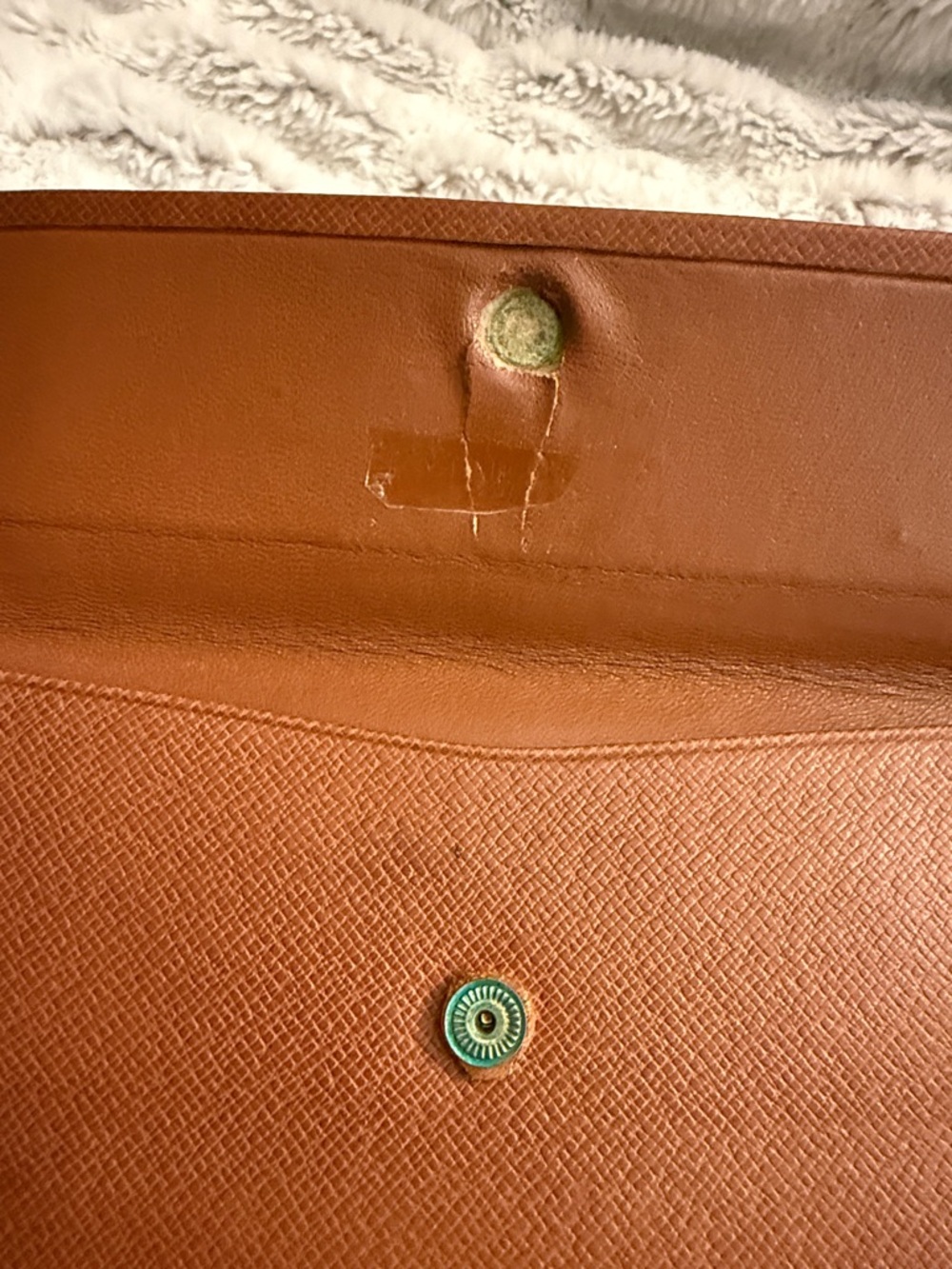Authentic Louis Vuitton Vintage 1985 Monogram Trifold Wallet - Picture 7 of 14
